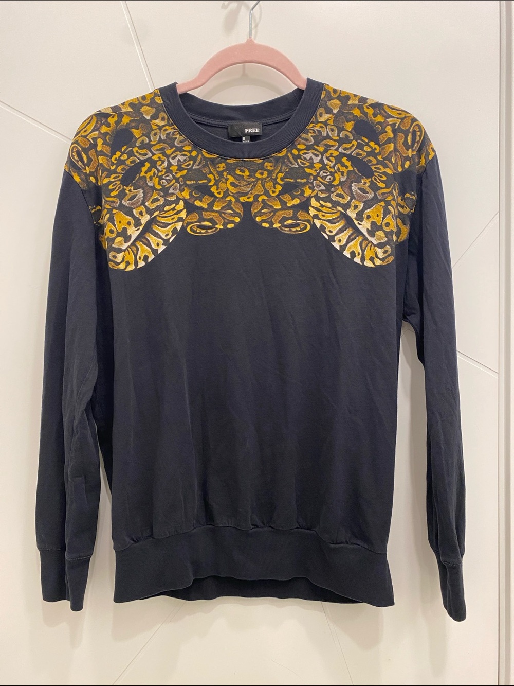 Wilfred Free | Snake Print Pullover Long Sleeve Shirt | Cotton | Size Small - Picture 4 of 8